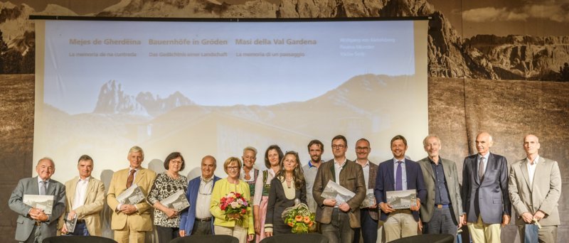Gruppenbild mit Förderern und Sponsoren des Projektes Gruppenbild mit Förderern und Sponsoren des Projektes