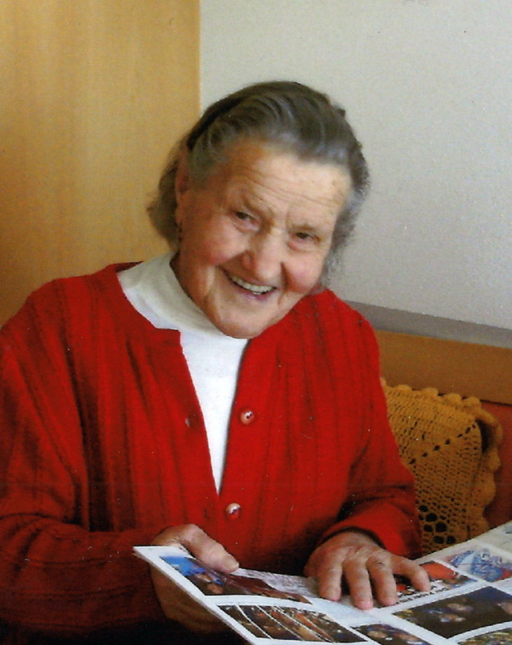 Anda Angelina ziplova per l plu de pitli tieres Anda Angelina ziplova per l plu de pitli tieres