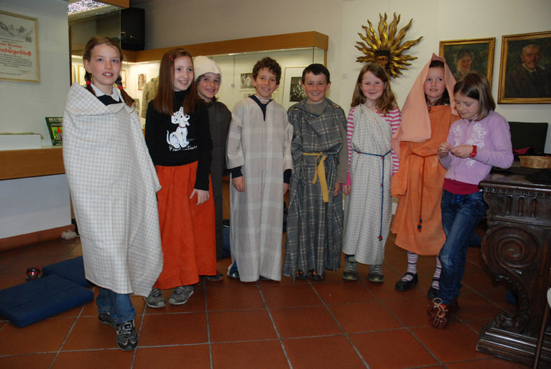 Azion didatica sun l tema dl guant tl tëmp dl fier n ucajion dl di didatich “Scola vijitea museum” - en culaburazion cun l Departimënt inovazion y cunsulënza dla Ripartizion scola y cultura ladina. Azion didatica sun l tema dl guant tl tëmp dl fier n ucajion dl di didatich “Scola vijitea museum” - en culaburazion cun l Departimënt inovazion y cunsulënza dla Ripartizion scola y cultura ladina.